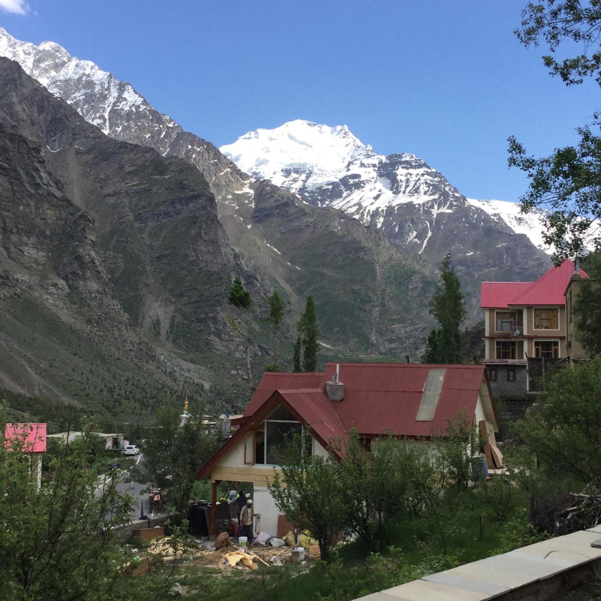 Gemoor Khar- Manor House Bed & Breakfast Jispa Bagian luar foto