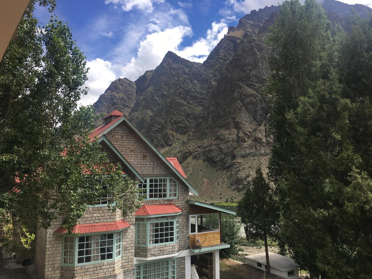 Gemoor Khar- Manor House Bed & Breakfast Jispa Bagian luar foto
