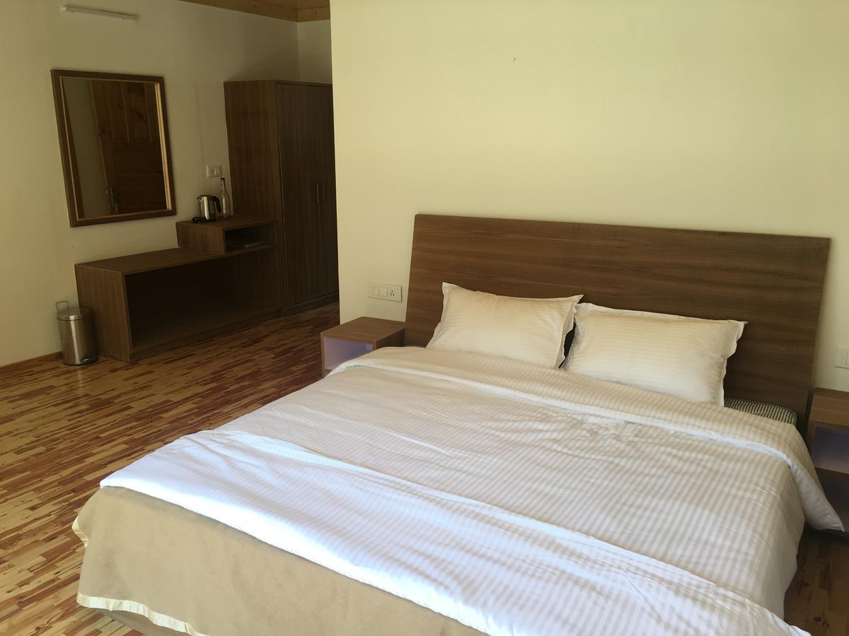 Gemoor Khar- Manor House Bed & Breakfast Jispa Bagian luar foto
