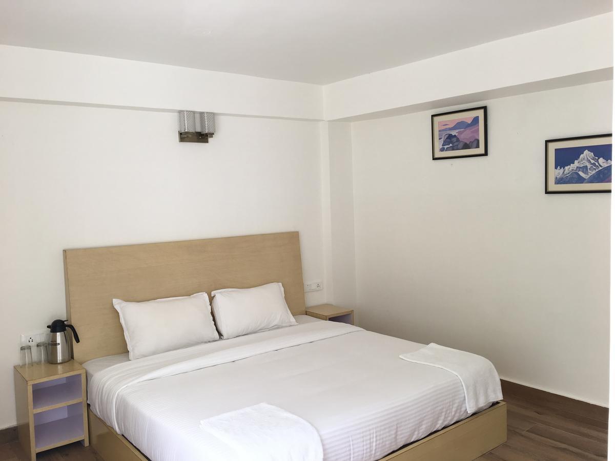 Gemoor Khar- Manor House Bed & Breakfast Jispa Bagian luar foto