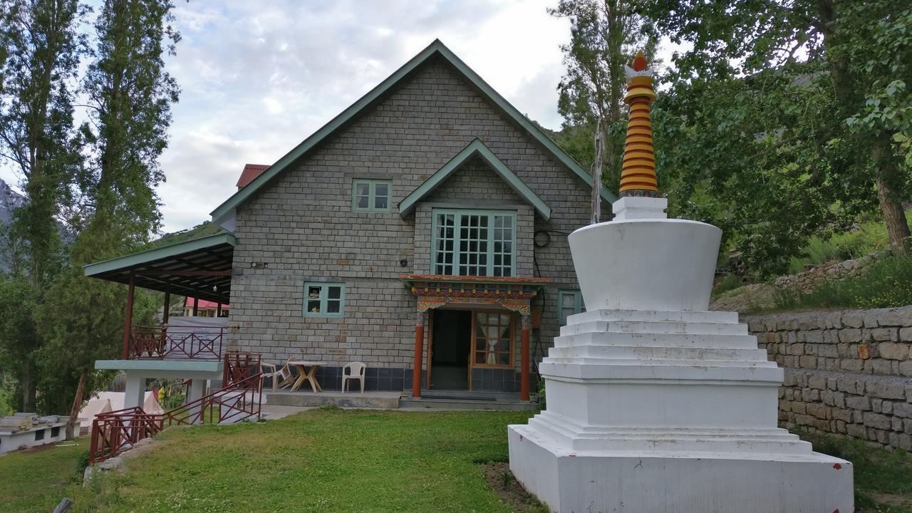 Gemoor Khar- Manor House Bed & Breakfast Jispa Bagian luar foto