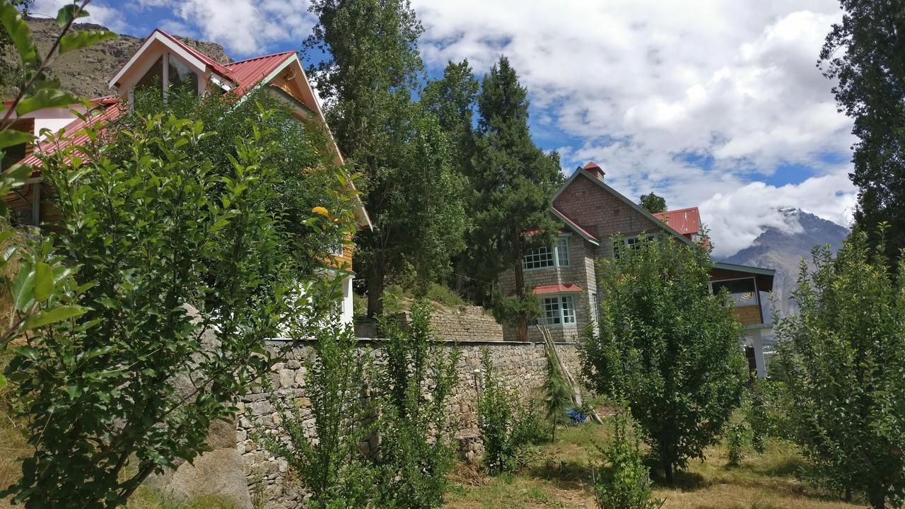 Gemoor Khar- Manor House Bed & Breakfast Jispa Bagian luar foto